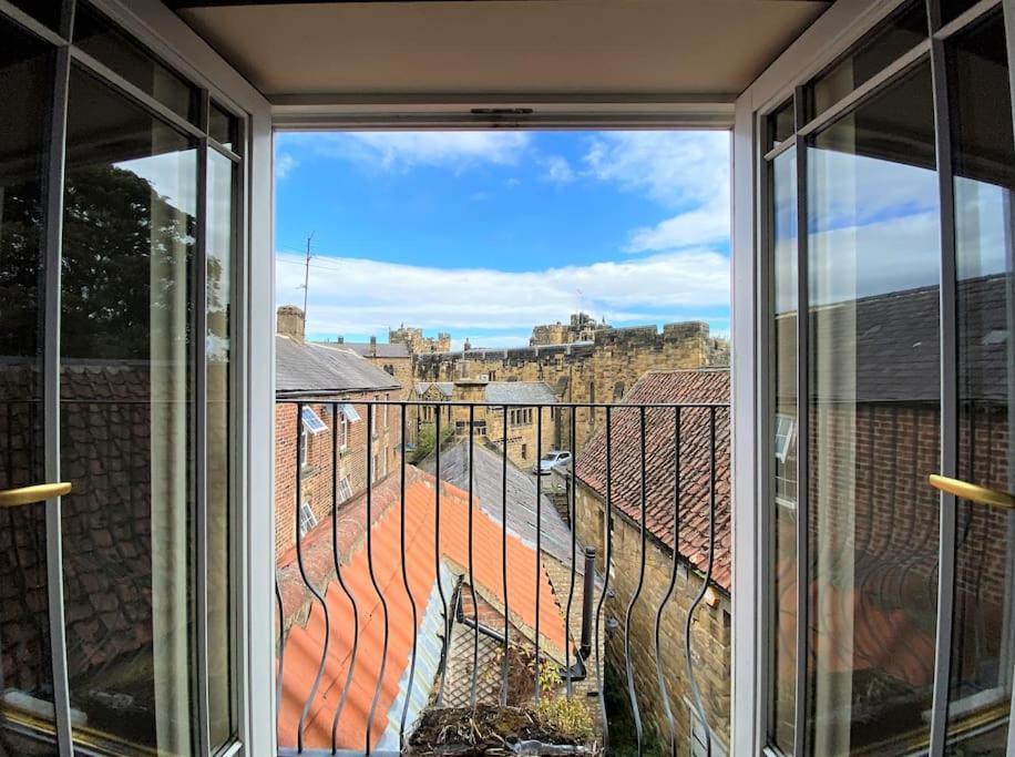 Stunning 3 Bedroom House With Amazing Castle View أنوك المظهر الخارجي الصورة